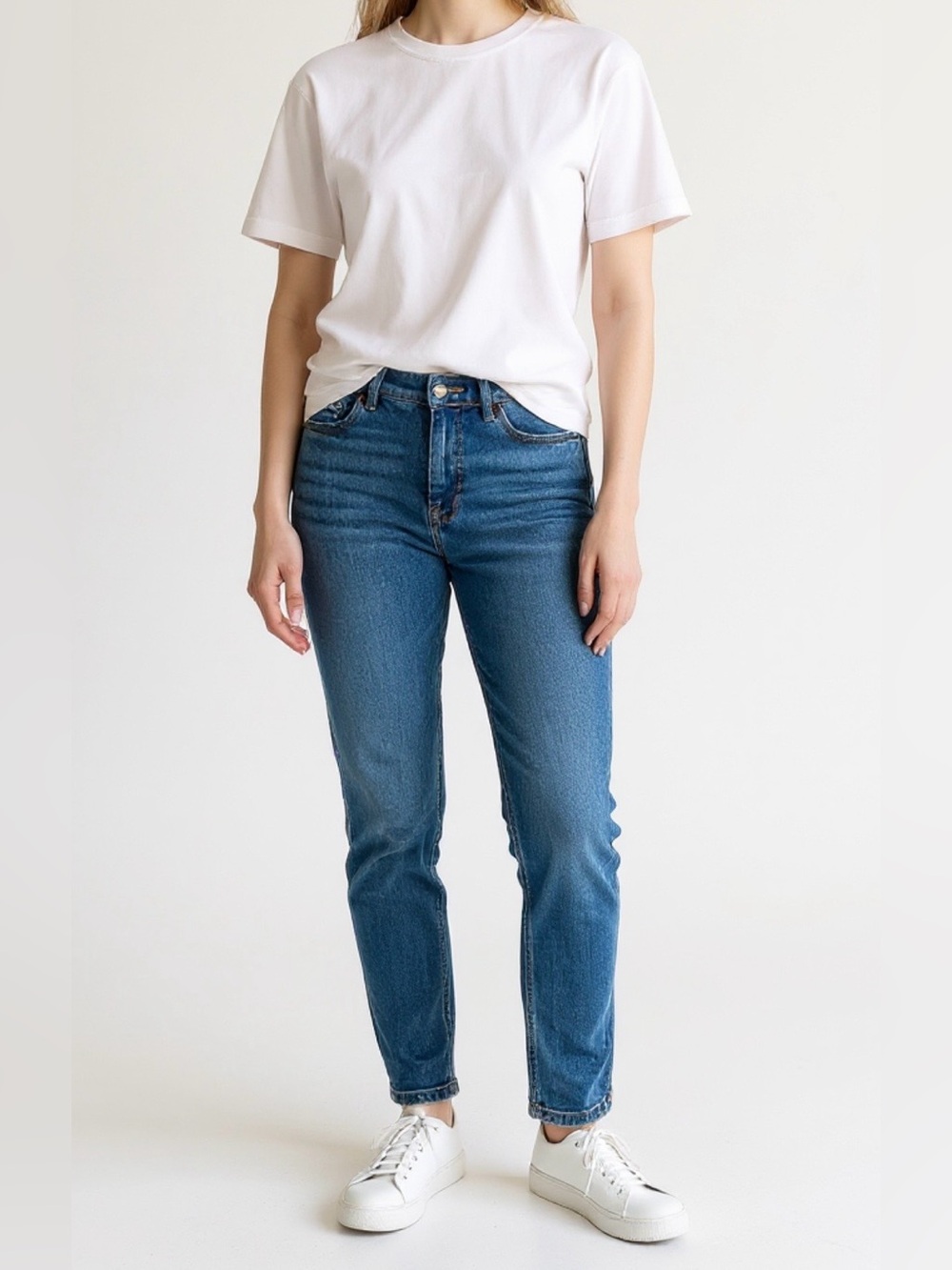 Dip Medium Wash Mid Rise Skinny Ankle Jeans • Size 10